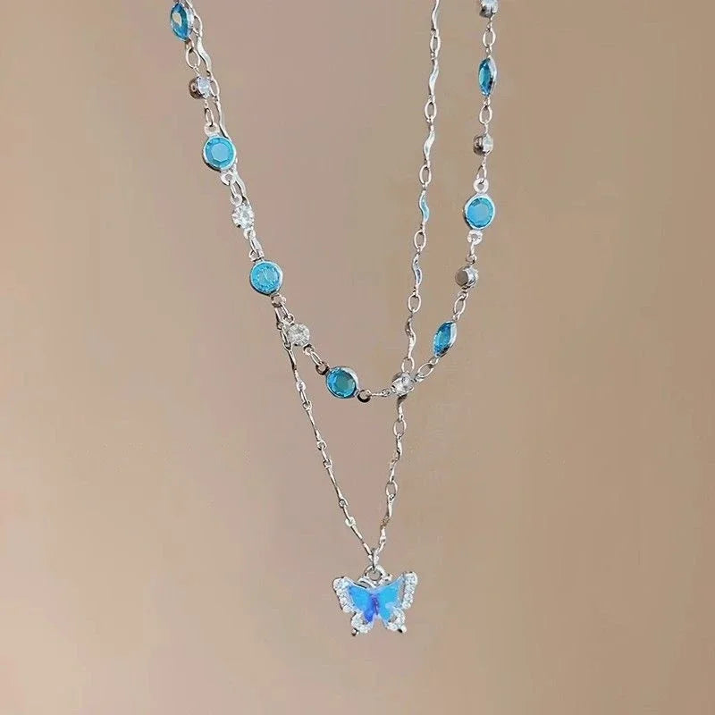 Collar de Mariposa Azul Brillante para Mujer