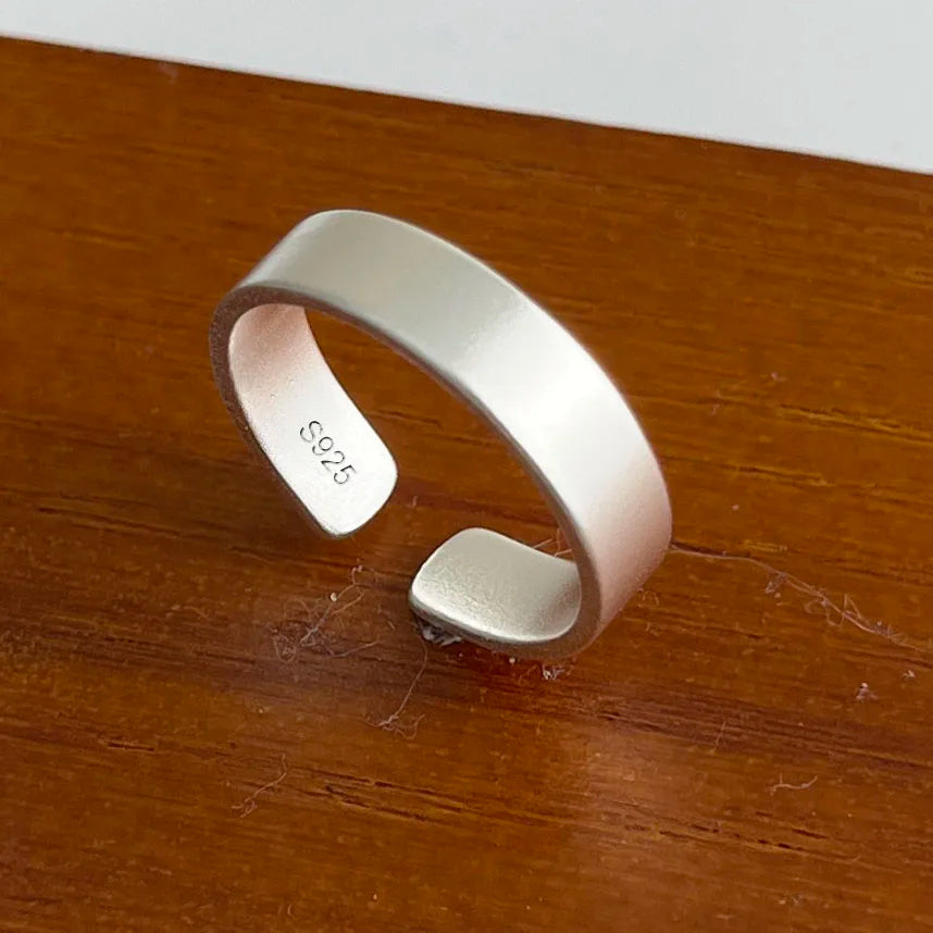 Anillo de Plata 925 Ajustable para Mujer – Diseño Geométrico de Lujo y Brillo