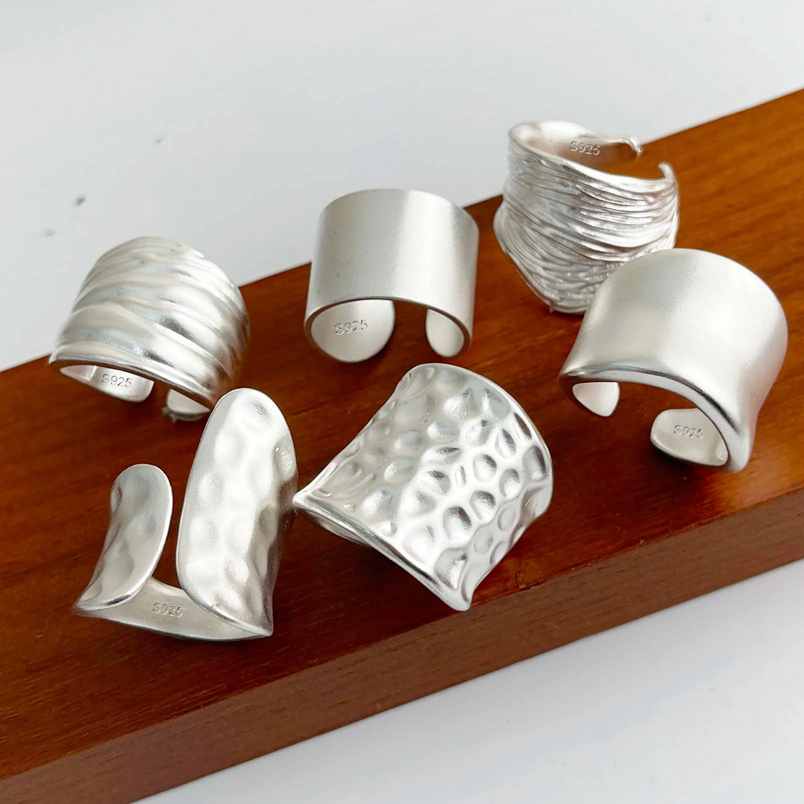 Anillo de Plata 925 Ajustable para Mujer – Diseño Geométrico de Lujo y Brillo