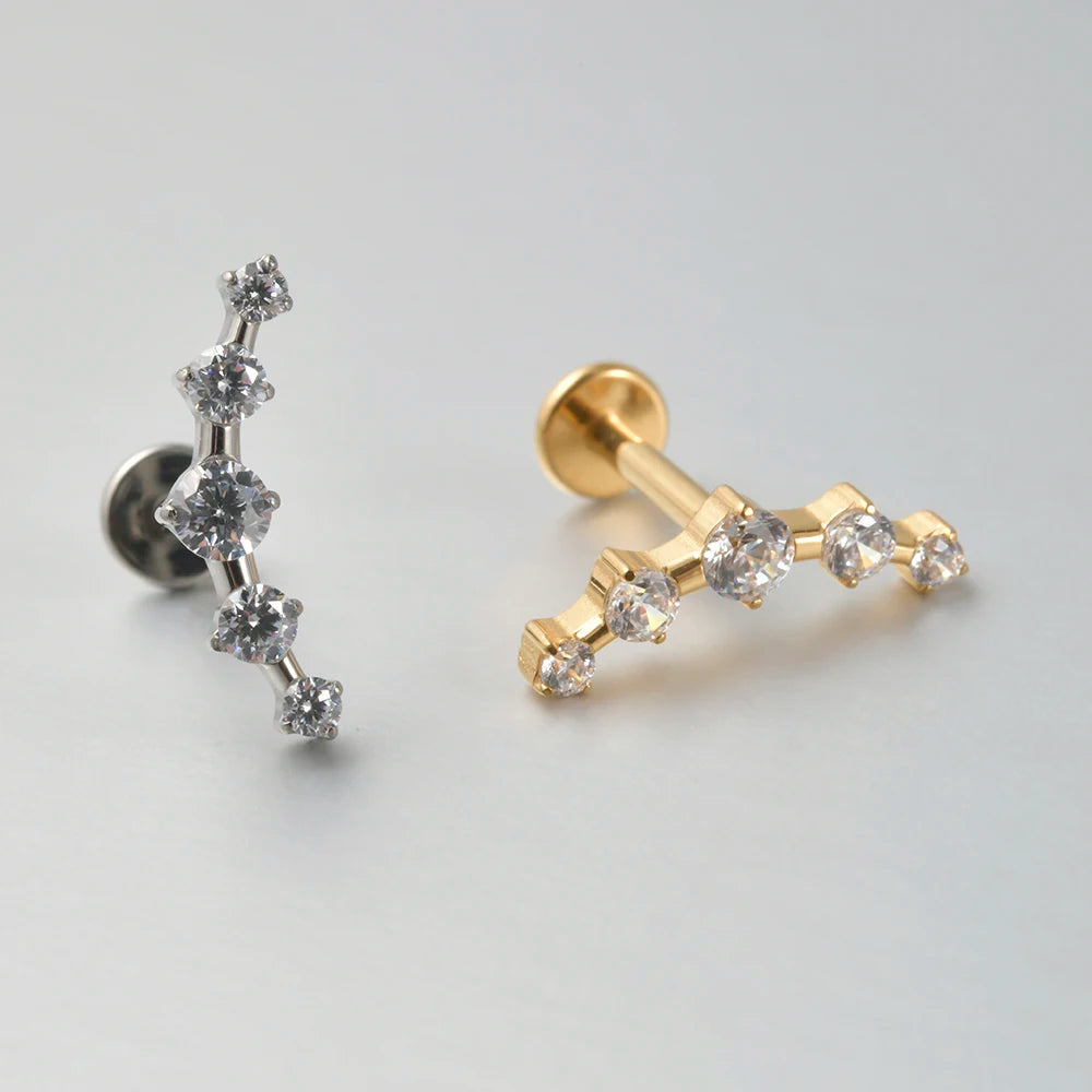 Piercing Minimalista de Titanio G23 – Arete Floral Elegante para Oreja