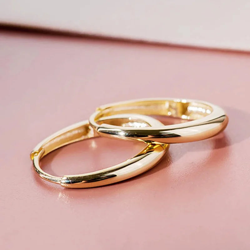 Pendientes de Aro Dorados para Mujer – Estilo Fashion Versátil para Fiesta y Diario